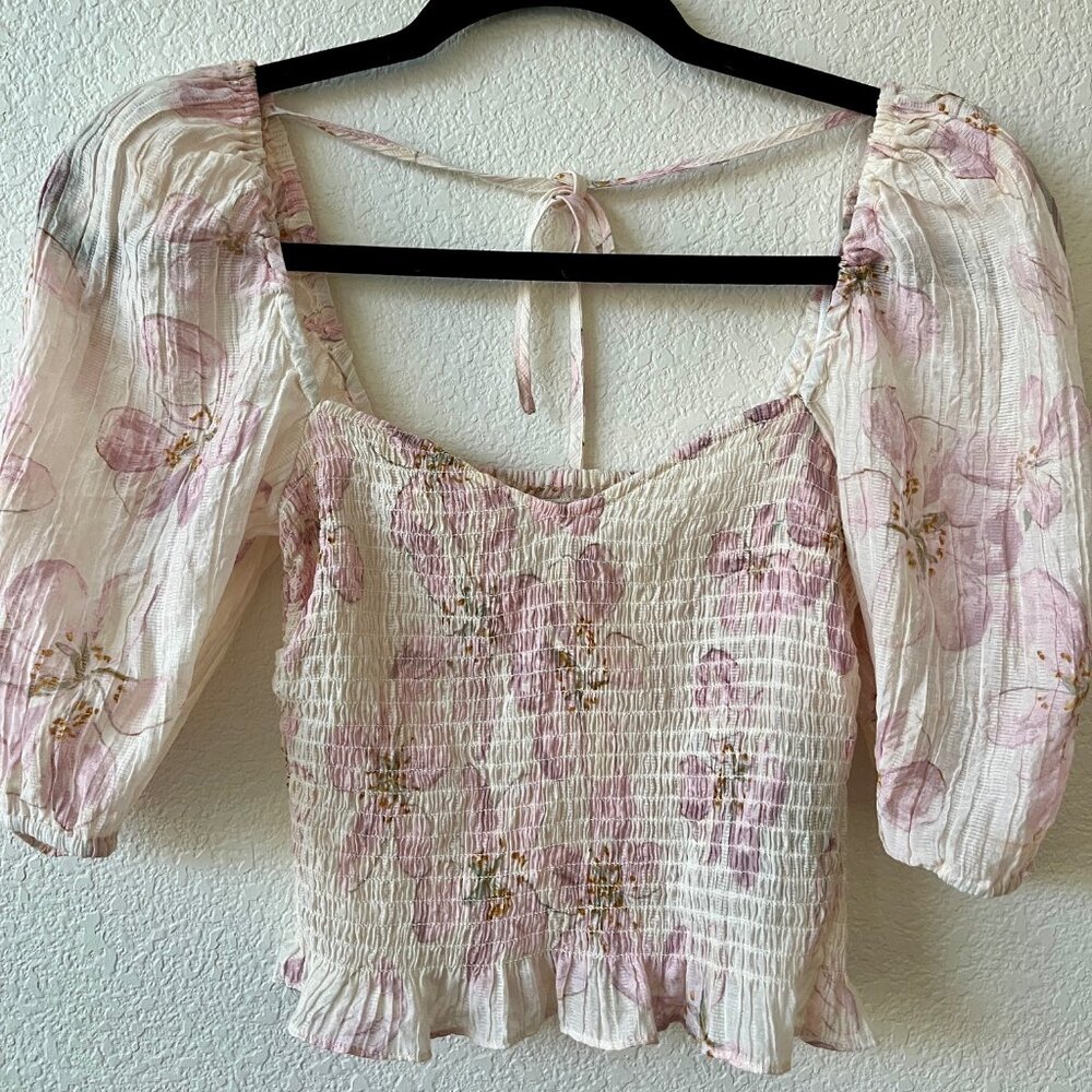 H&M Lavender & Pink Floral Puff Sleeve Top – Size XS